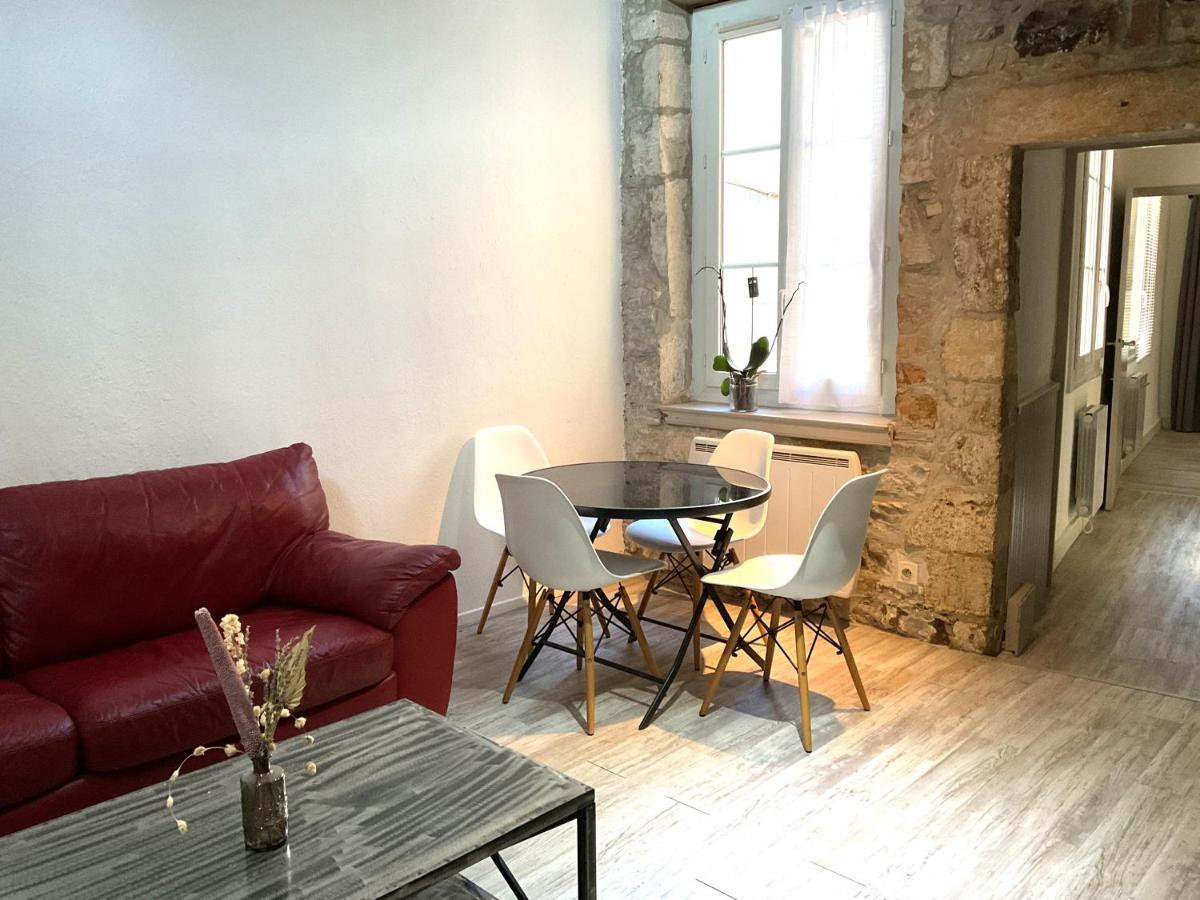 Place Aux Herbes Apartment Nimes Ngoại thất bức ảnh