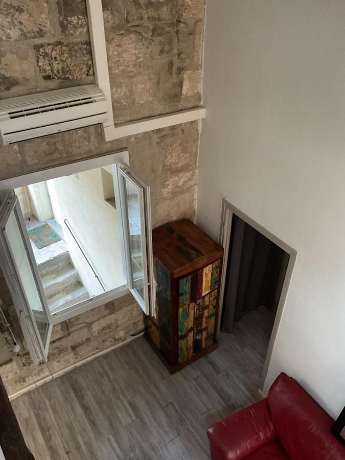 Place Aux Herbes Apartment Nimes Ngoại thất bức ảnh
