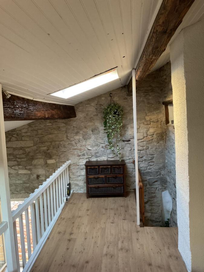 Place Aux Herbes Apartment Nimes Ngoại thất bức ảnh