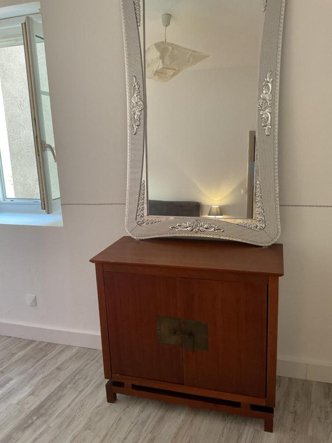 Place Aux Herbes Apartment Nimes Ngoại thất bức ảnh