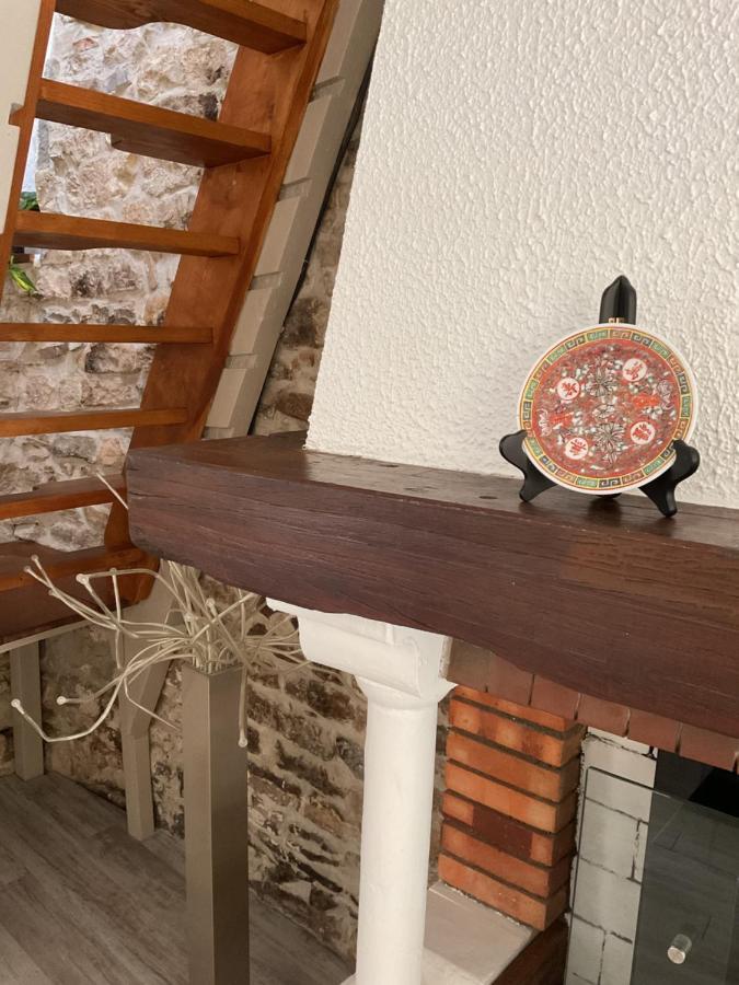 Place Aux Herbes Apartment Nimes Ngoại thất bức ảnh